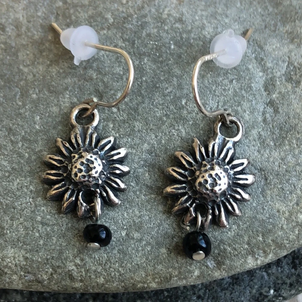Sunflower Sterling Silver Berry Jewelry Co. Dangle Earrings (E34) - Picture 14 of 15